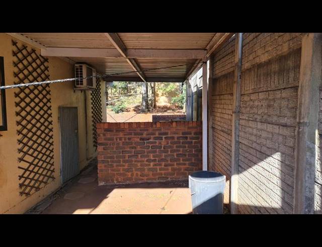 2 BEDROOM COMPLEX FOR SALE IN MUSGRAVE